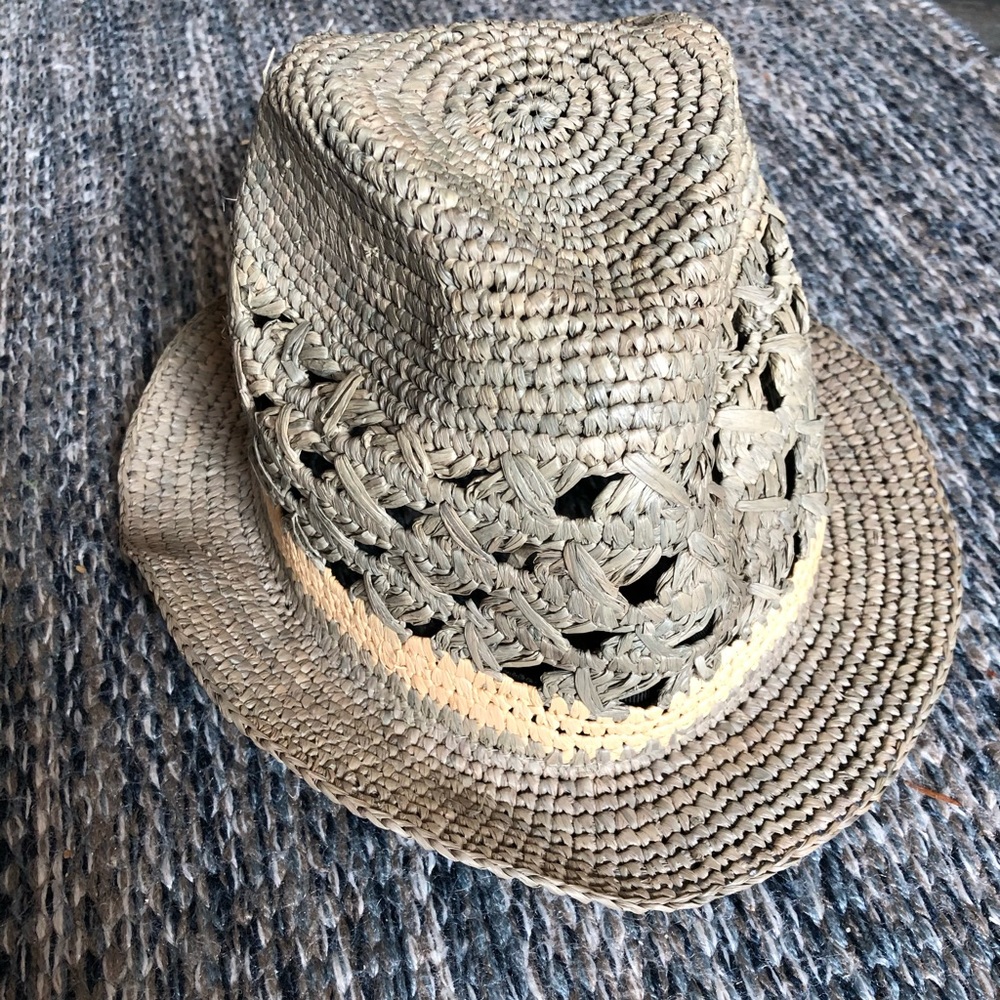 Brand new woven hat